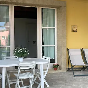 Teresa & Adele, 2 Km Dal Mare, 2 Bagni, Giardino Recintato, Wifi, Posto Auto Cecina (Livorno)