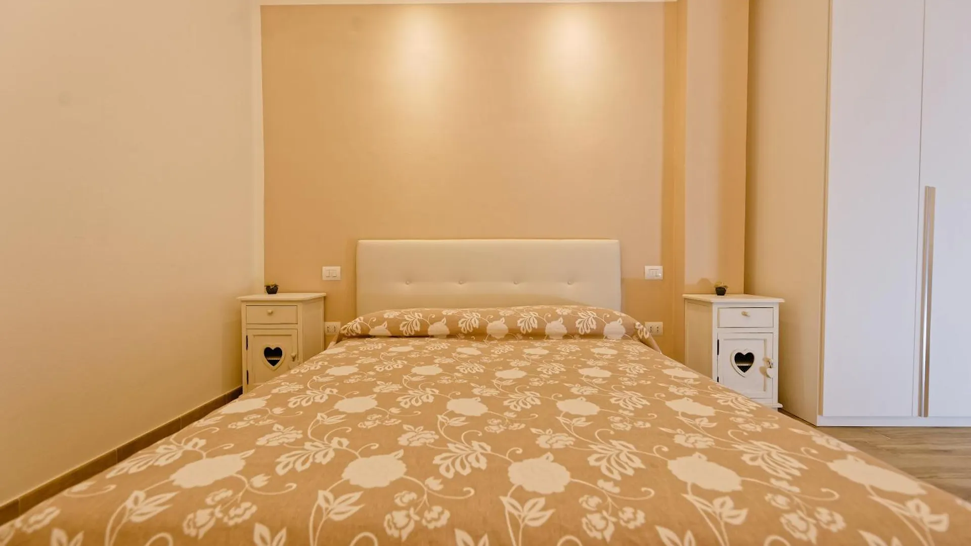 Apartment Appartamento La Piramide Cecina  Italy